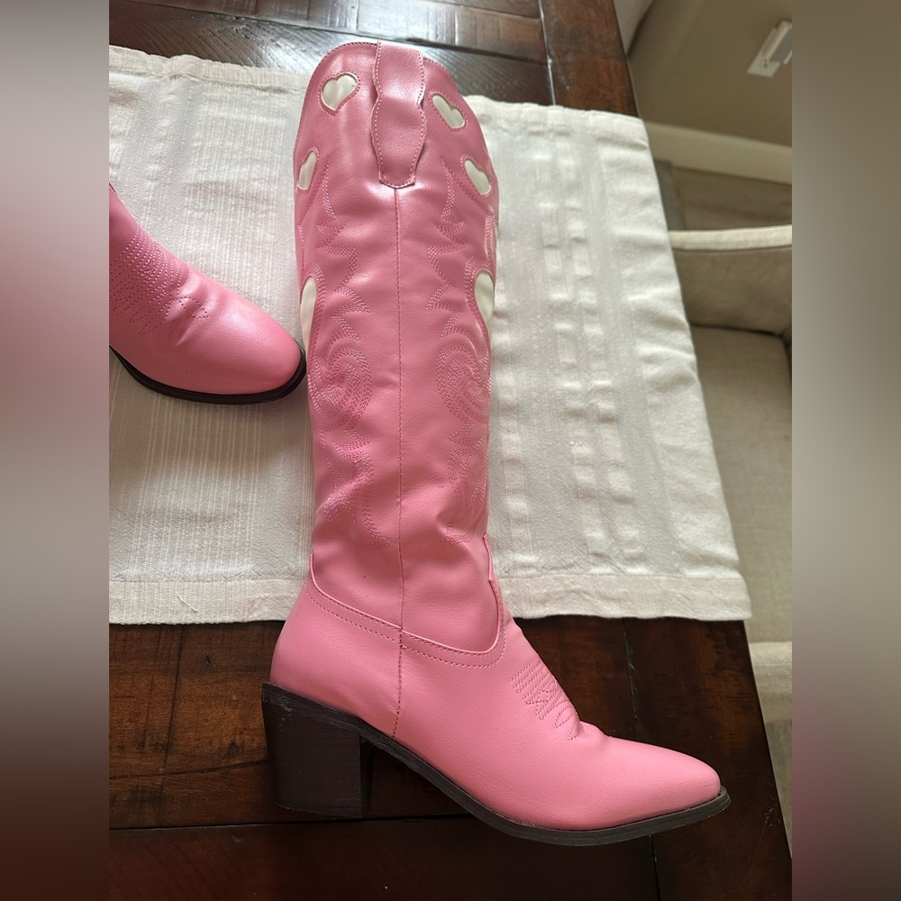 Pink Heart Embroidered Cowboy Boots / Size 39 / EUC - Picture 4 of 7